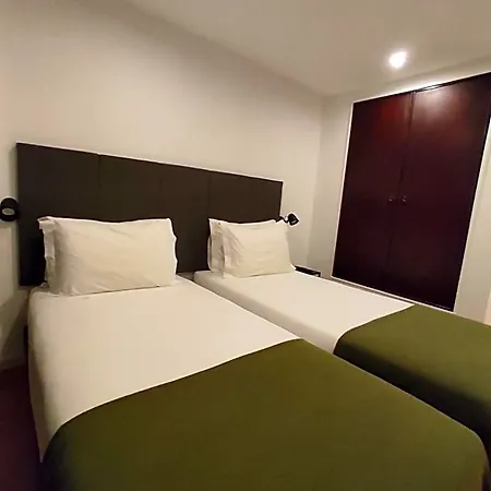 ホテル Residencial Douro 3*